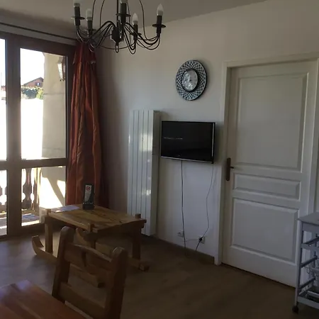 F2 Avec Piscine Et Jacuzzi דירה Bolquère