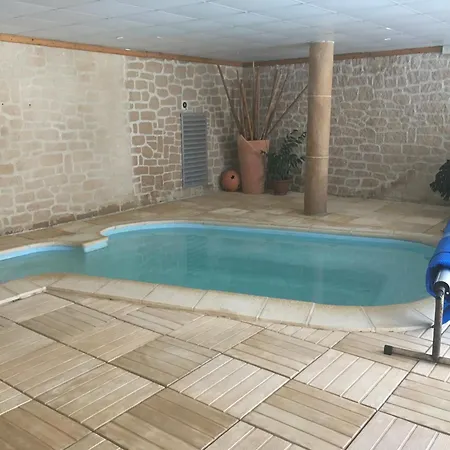 F2 Avec Piscine Et Jacuzzi * Bolquère